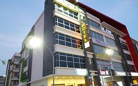 9 Square Hotel - Bandar Baru Bangi